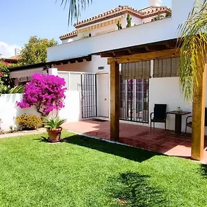 https://apartamento-con-jardin-y-piscina-en-playa.es-andalucia.com